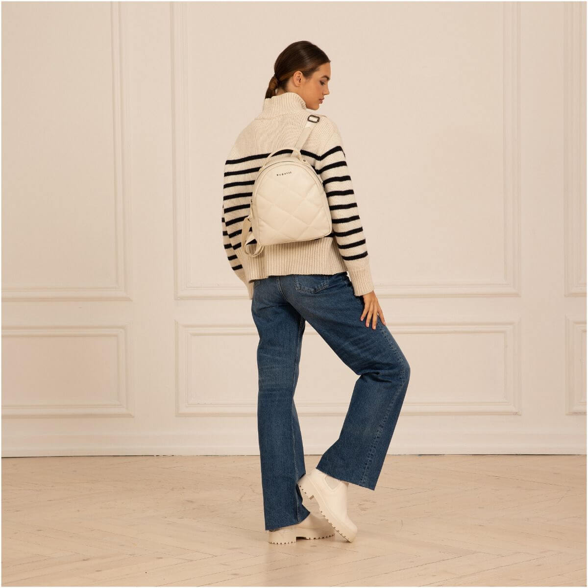 Дамска кожена раница Bugatti Cara Small, бяла